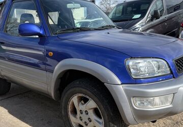 Toyota RAV 4 229.000 km 2.990 &euro; Mainaschaff 63814