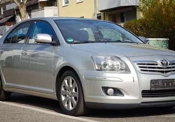 Toyota Avensis 180.000 km 4.300 &euro; Bad Homburg 61350