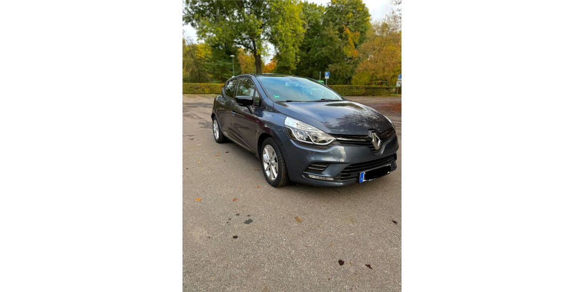 Renault Clio 102.000 km 9.600 &euro; Frankfurt 60314