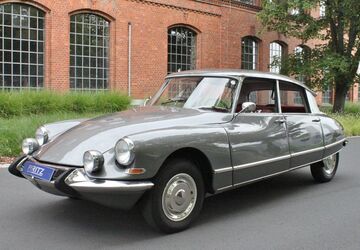 Citroen DS 99.000 km 44.900 &euro; Frankfurt 60386