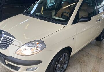 Lancia Ypsilon 163.000 km 1.999 &euro; Neu-Isenburg 63263