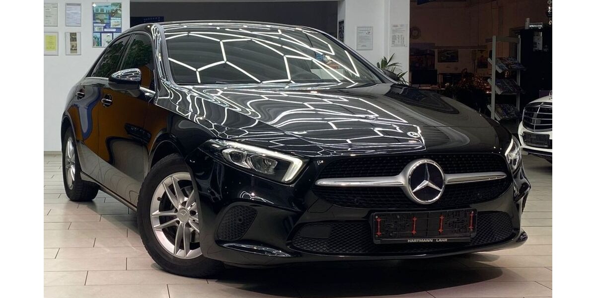 Mercedes-Benz A 180 136.240 km 18.900 &euro; Neu-Isenburg 63263