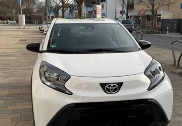 Toyota Aygo (X) 25.000 km 15.800 &euro; Eschborn 65760