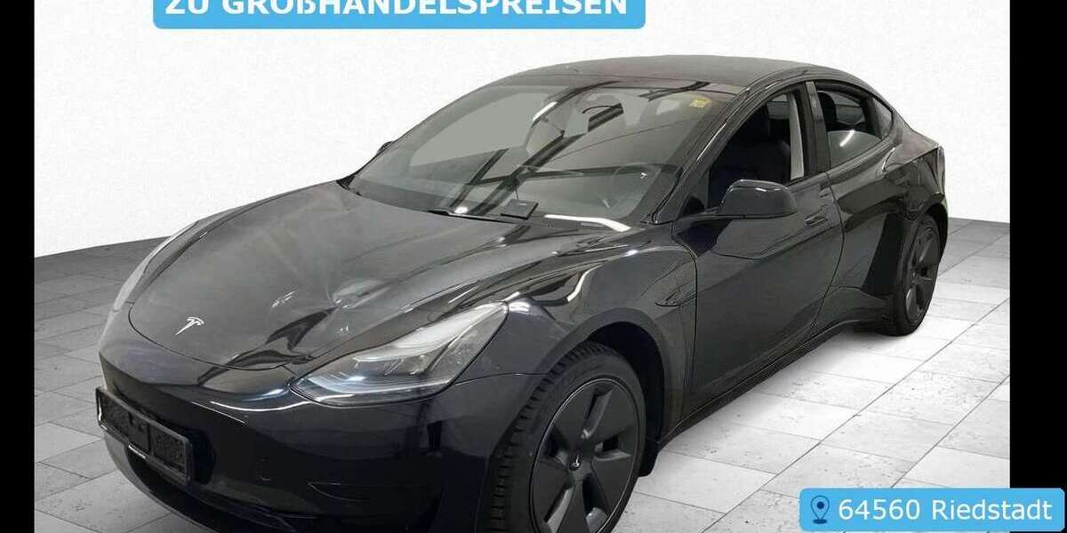 Tesla Model 3 26.797 km 24.595 &euro; Frankfurt 60596