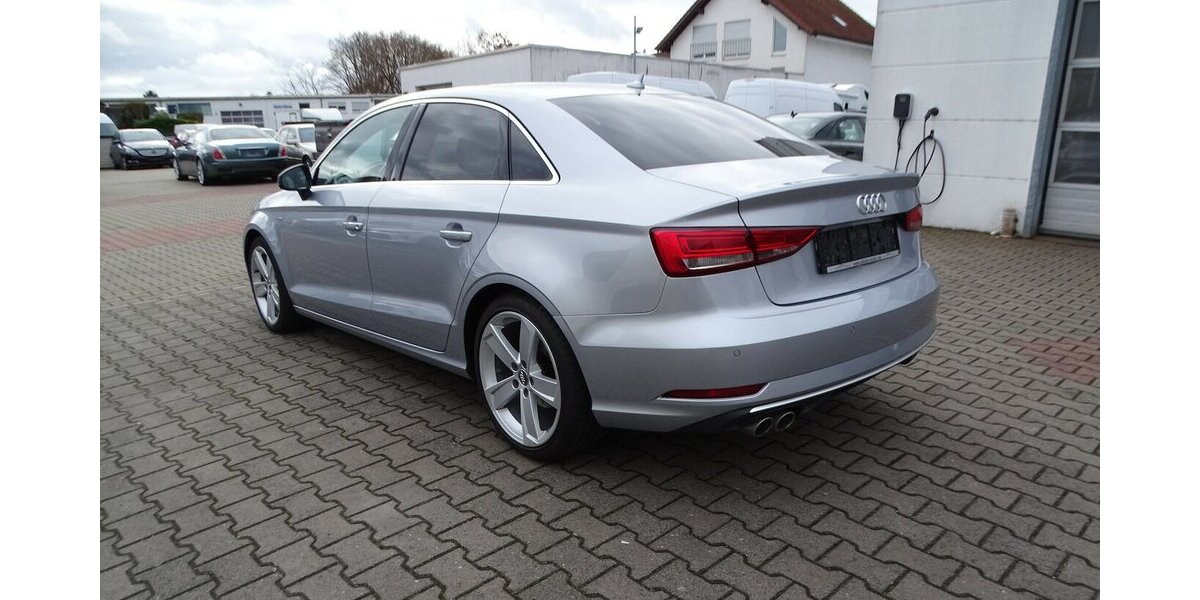 Audi A3 35 2,0l TDI S-Line Paket, Navi, Klimaauto., PDC 123.848 km 15.990 &euro; Rodgau 63110