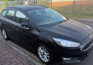 Ford Focus 227.300 km 2.900 &euro; Hanau 63452