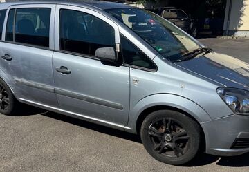 Opel Zafira 200.000 km 950 &euro; Hanau 63450