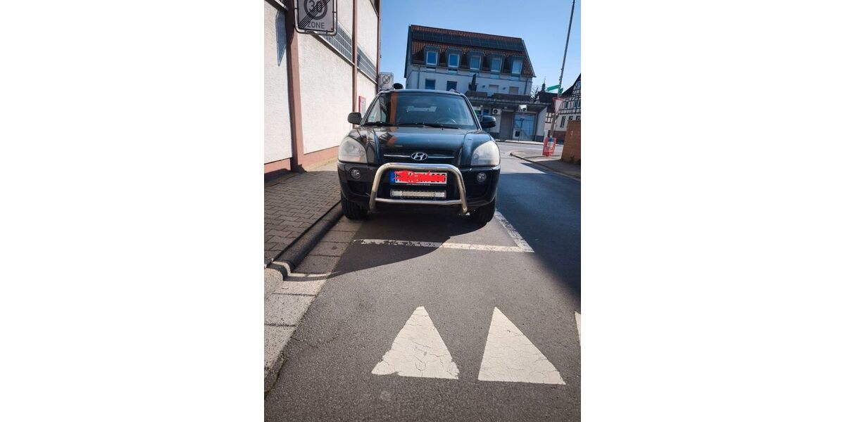 Hyundai TUCSON 140.000 km 3.100 &euro; Nidderau 61130