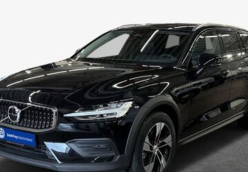 Volvo V60 Cross Country 11.683 km 55.900 &euro; Frankfurt am Main 60486