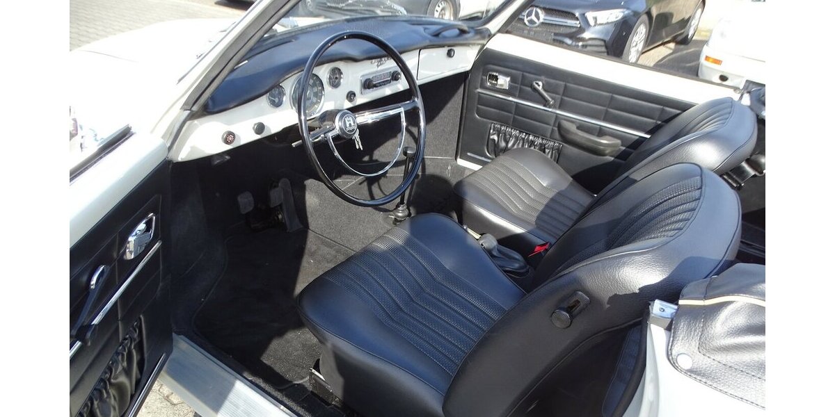 VW Karmann Ghia Cabrio vollstständig restauriert 77.200 km 49.900 &euro; Rodgau 63110