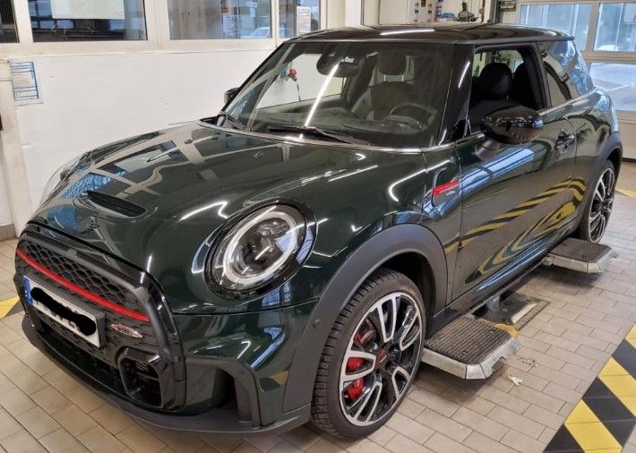 Mini John Cooper Works 24.990 km 31.300 &euro; Frankfurt am Main 60599