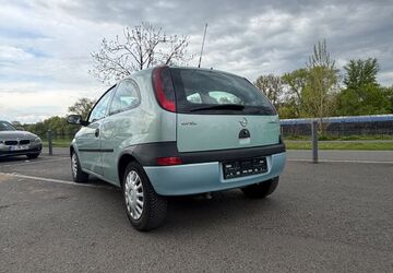 Opel Corsa 200.004 km 1.699 &euro; Frankfurt 60318