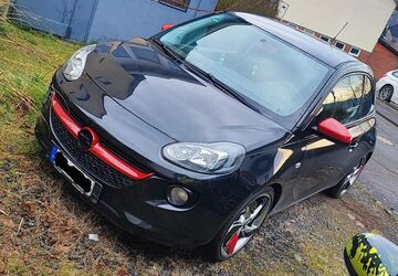 Opel Adam 143.000 km 5.400 &euro; Ortenberg 63683
