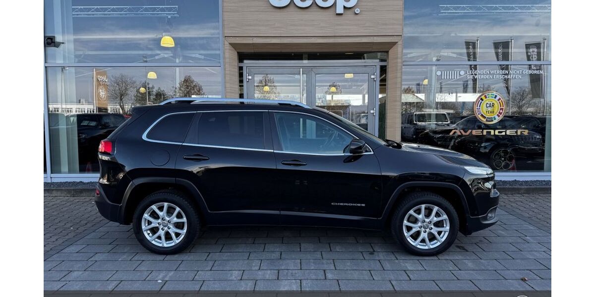 Jeep Cherokee 155.100 km 11.999 &euro; Aschaffenburg 63741
