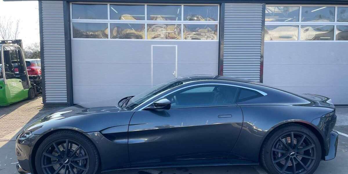 Aston Martin Vantage 28.000 km 118.000 &euro; Friedrichsdorf 61381