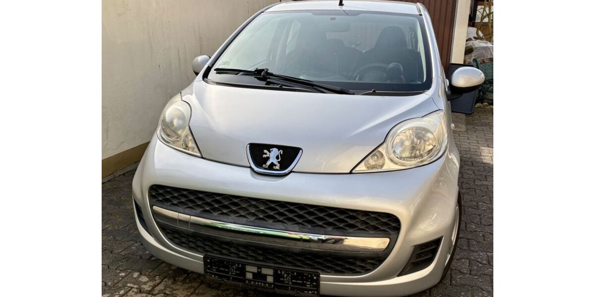 Peugeot 107 102.021 km 2.500 &euro; Rodgau 63110