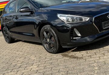 Hyundai i30 211.569 km 5.999 &euro; Hanau 63452