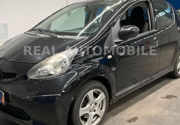 Toyota Aygo (X) 114.000 km 3.900 &euro; Frankfurt am Main 65933