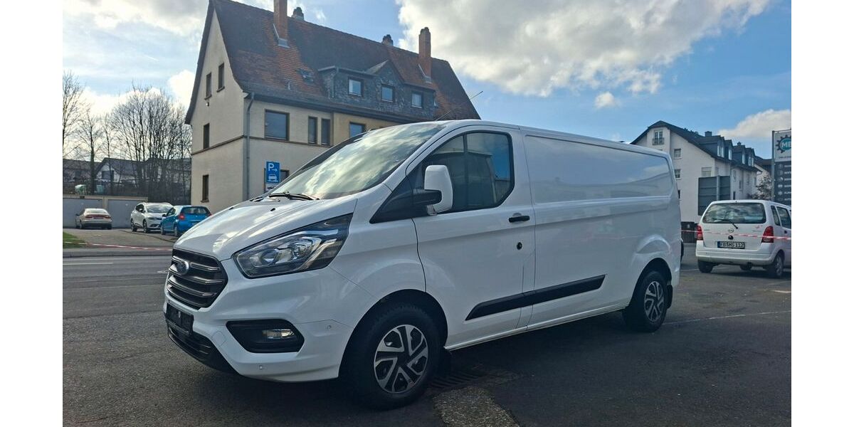 Ford Transit Custom 210.633 km 10.999 &euro; Gründau 63584