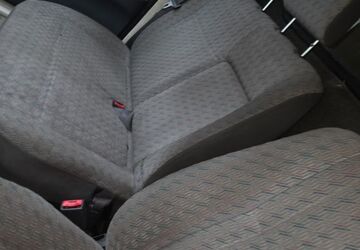 Toyota Hiace 203.000 km 10.200 &euro; Frankfurt am main 60511