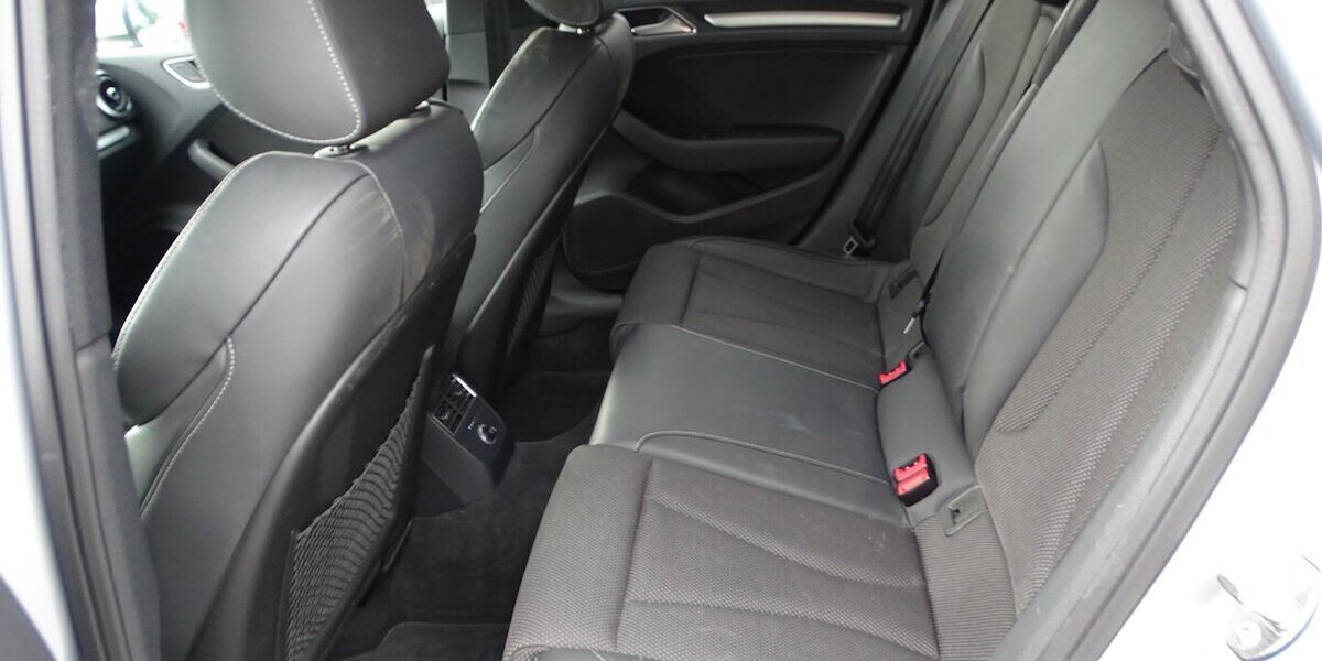 Audi A3 35 2,0l TDI S-Line Paket, Navi, Klimaauto., PDC 123.848 km 15.990 &euro; Rodgau 63110