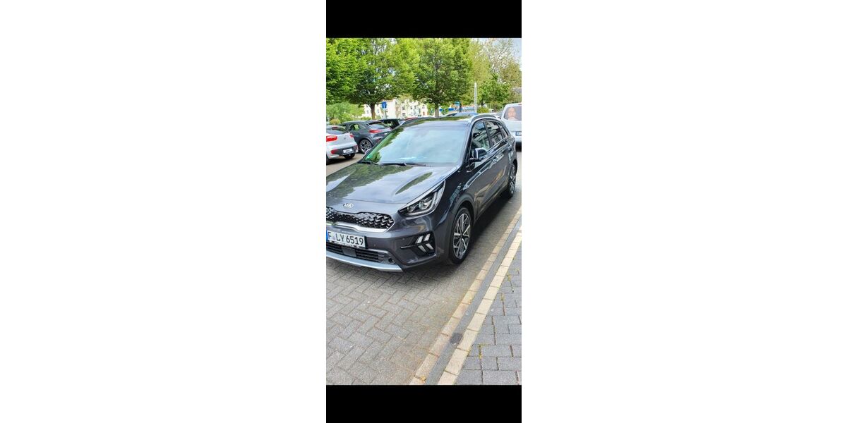 Kia Niro 31.000 km 20.900 &euro; Frankfurt 60385