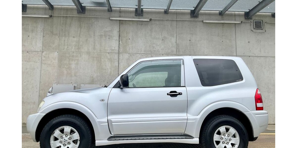 Mitsubishi Pajero 114.000 km 6.900 &euro; Friedrichsdorf 61381