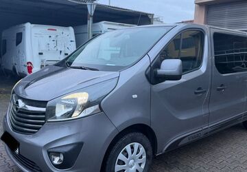 Opel Vivaro 245.000 km 14.990 &euro; Frankfurt am Main 65933
