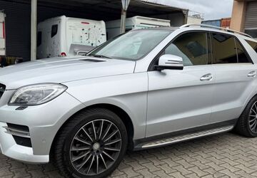 Mercedes-Benz ML 350 260.000 km 11.990 &euro; Frankfurt am Main 65933