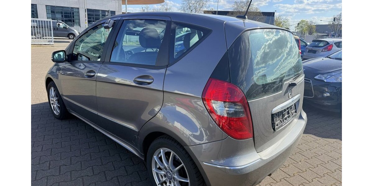 Mercedes-Benz A 160 CDI Automatik Avantgard TÜV Top Zustand 104.212 km 5.499 &euro; Frankfurt 60386