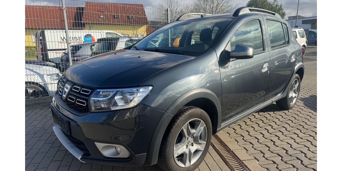 Dacia Sandero 190.000 km 6.350 &euro; Büdingen 63654
