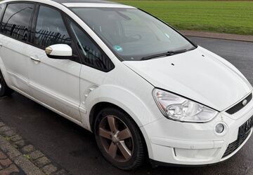 Ford S-Max 211.300 km 3.400 &euro; Hanau 63452