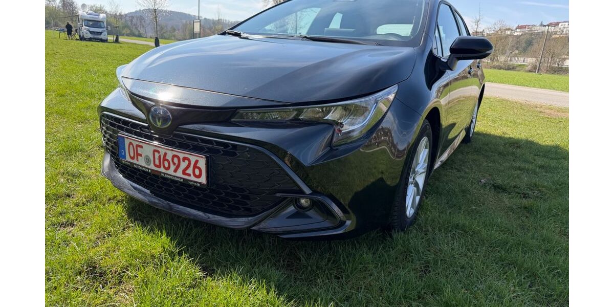 Toyota Corolla 23.500 km 24.999 &euro; Aschaffenburg 63743