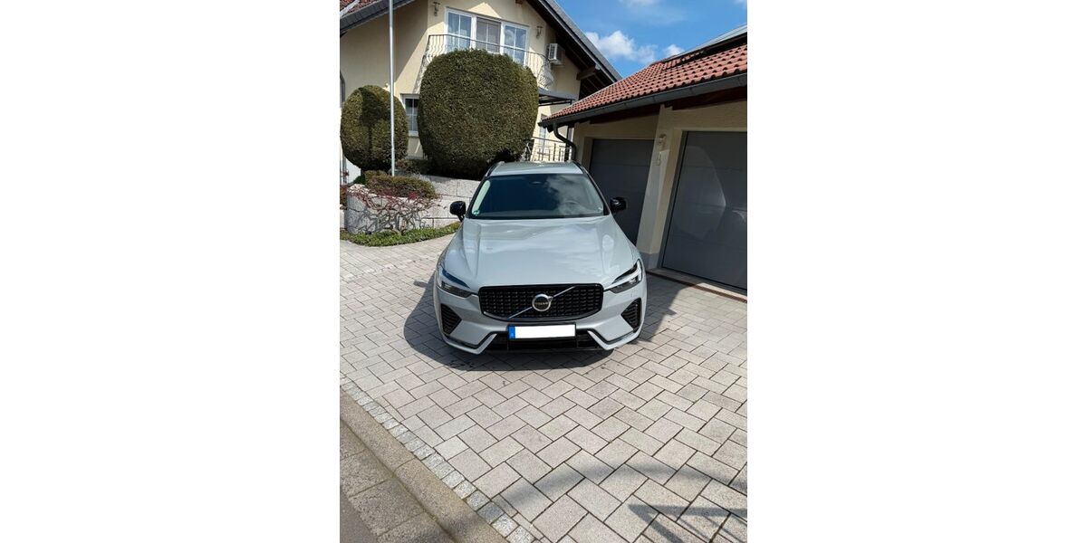 Volvo XC60 27.400 km 43.500 &euro; Büdingen 63654