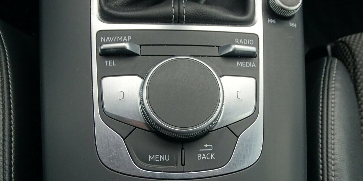 Audi A3 35 2,0l TDI S-Line Paket, Navi, Klimaauto., PDC 123.848 km 15.990 &euro; Rodgau 63110