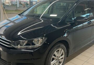 VW Touran 26.088 km 22.900 &euro; Dörnigheim 63477
