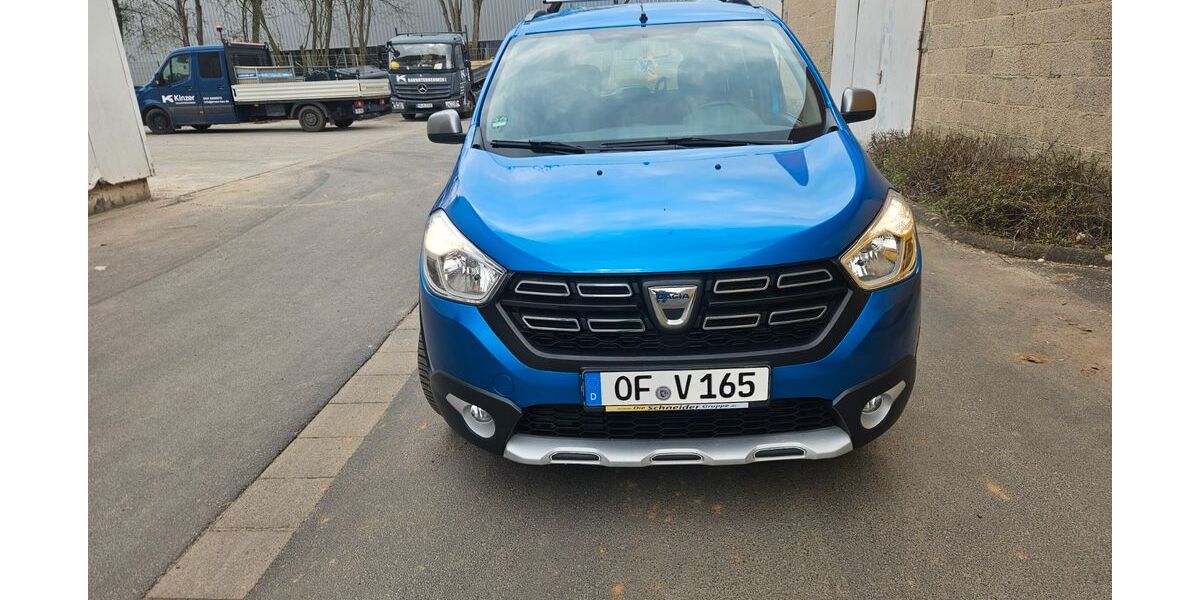Dacia Lodgy 111.162 km 9.000 &euro; Altenstadt 63674