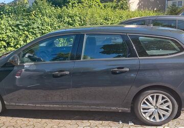 Peugeot 308 107.000 km 7.900 &euro; Schwalbach am Taunus 65824