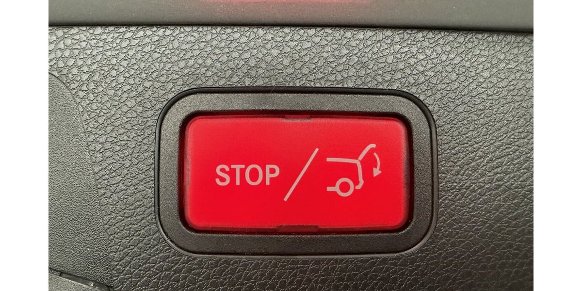 Mercedes-Benz E 220 T d AMG AHK-KAMERA-SCHIEBEDACH-CARPLAY-LED 72.980 km 38.890 &euro; Groß-Umstadt 64823