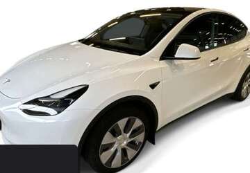 Tesla Model Y 72.472 km 36.500 &euro; Hanau 63457