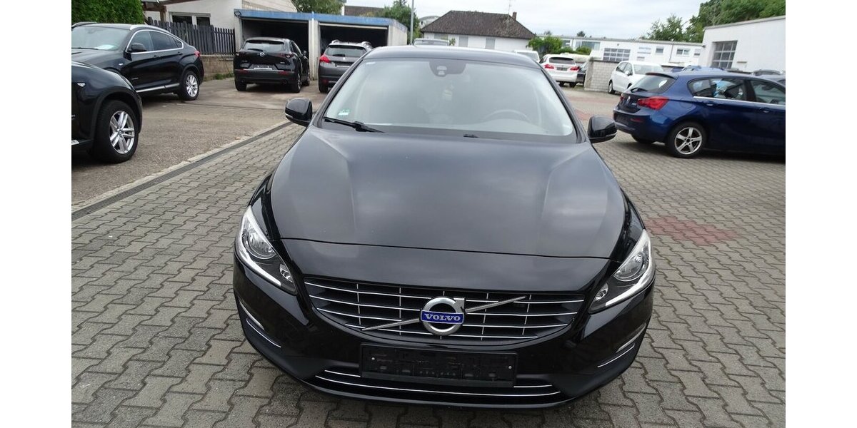 Volvo S60 Kinetic Klima, Navigation 196.500 km 7.999 &euro; Rodgau 63110