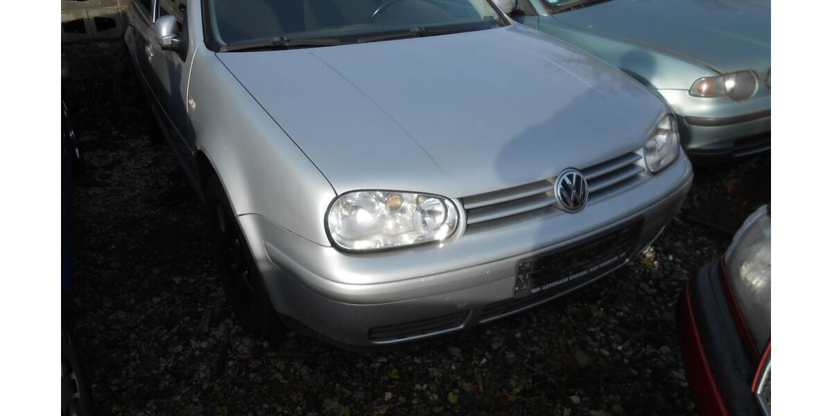 VW Golf 221.387 km 1.498 &euro; Wöllstadt 61206