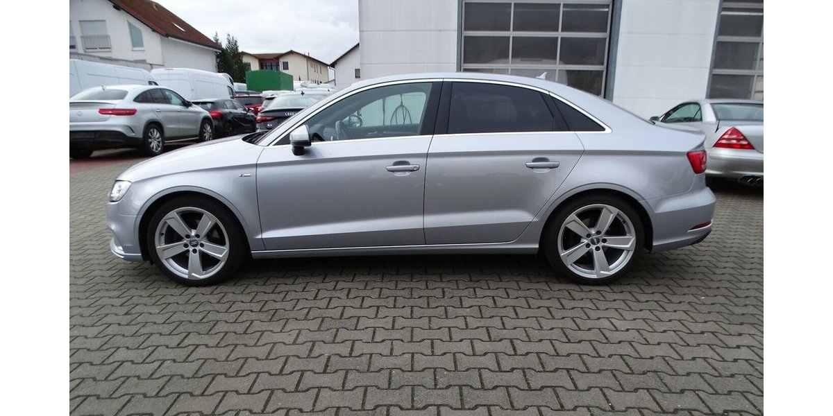 Audi A3 35 2,0l TDI S-Line Paket, Navi, Klimaauto., PDC 123.848 km 15.990 &euro; Rodgau 63110