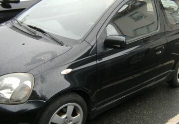 Toyota Yaris 162.000 km 2.990 &euro; Aschaffenburg 63743