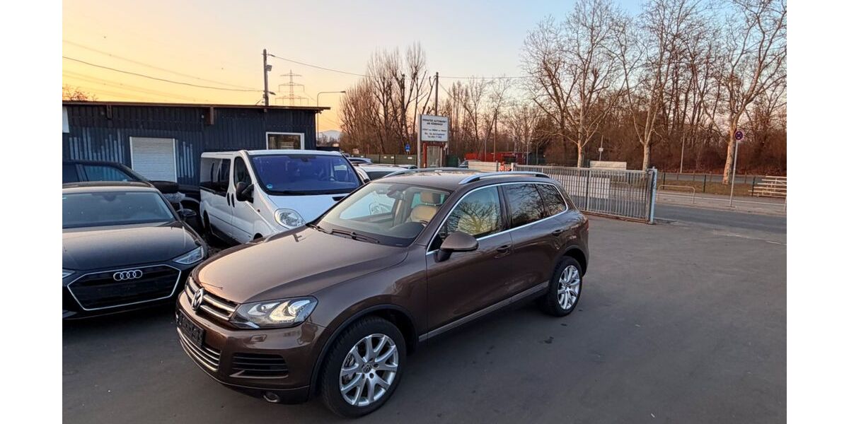 VW Touareg 219.000 km 11.999 &euro; Frankfurt am Main 60486