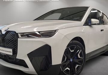 BMW iX 8.462 km 51.660 &euro; Dreieich-Sprendlingen 63303