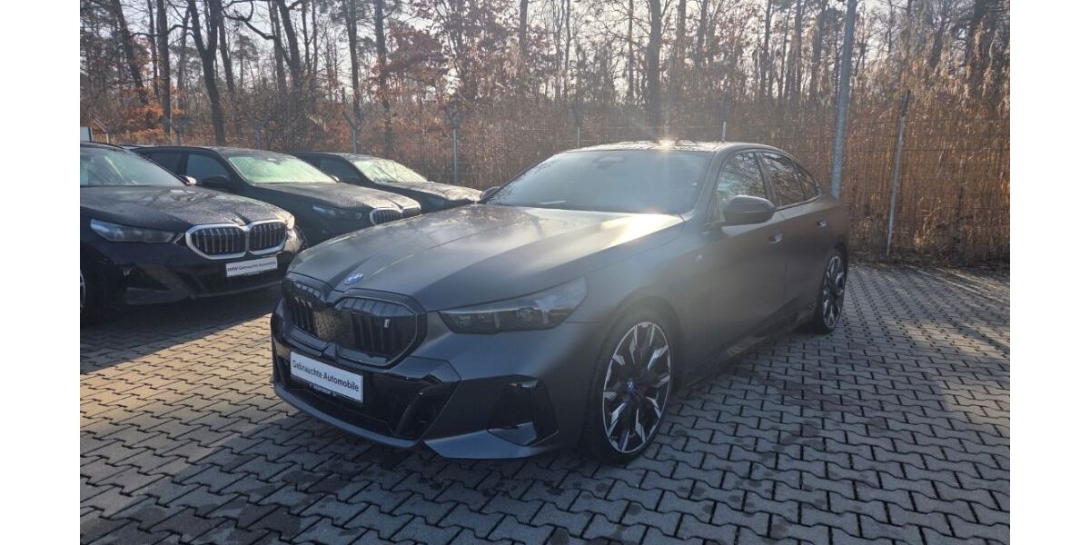 BMW i5 14.167 km 59.977 &euro; Rödermark 63322