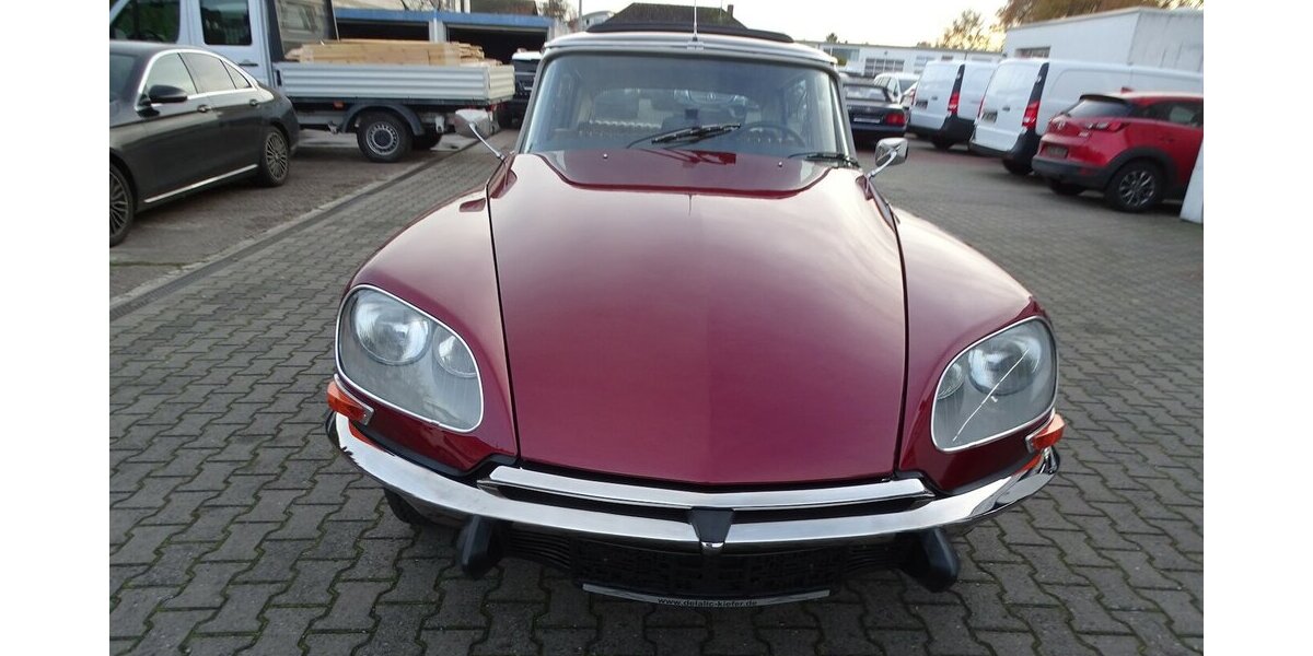 Citroen DS 20 Pallas ein Traum in rouge cornaline 1.200 km 79.990 &euro; Rodgau 63110