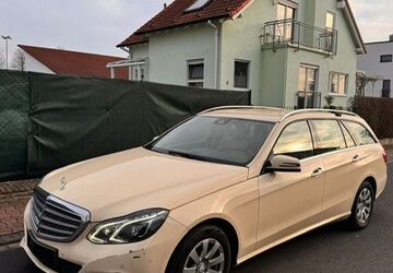 Mercedes-Benz E 200 490.920 km 4.900 &euro; Hanau 63452