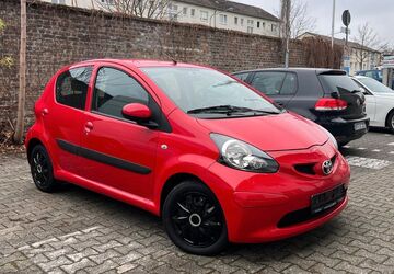 Toyota Aygo (X) 130.000 km 2.500 &euro; Frankfurt am Main 65933